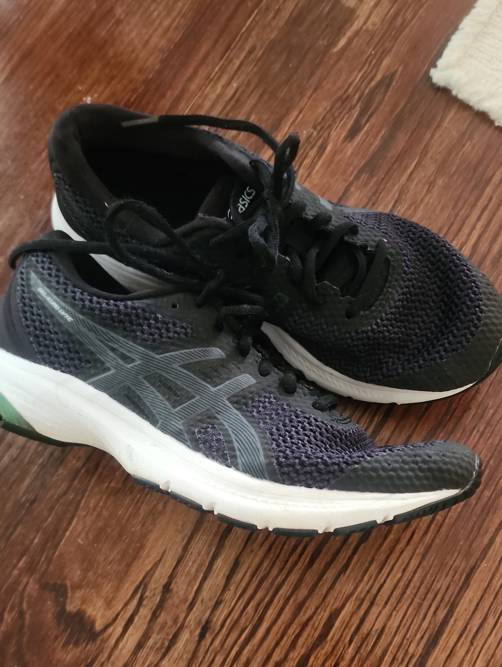 ASICS Women's Black and Gray Mesh Athletic Running Shoes